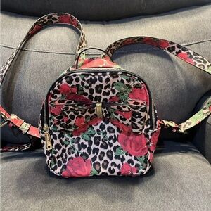 BETSEY JOHNSON SMALL BACKPACK PURSE BAG LEOPARD WITH ROSES AND SIGNATURE BOW